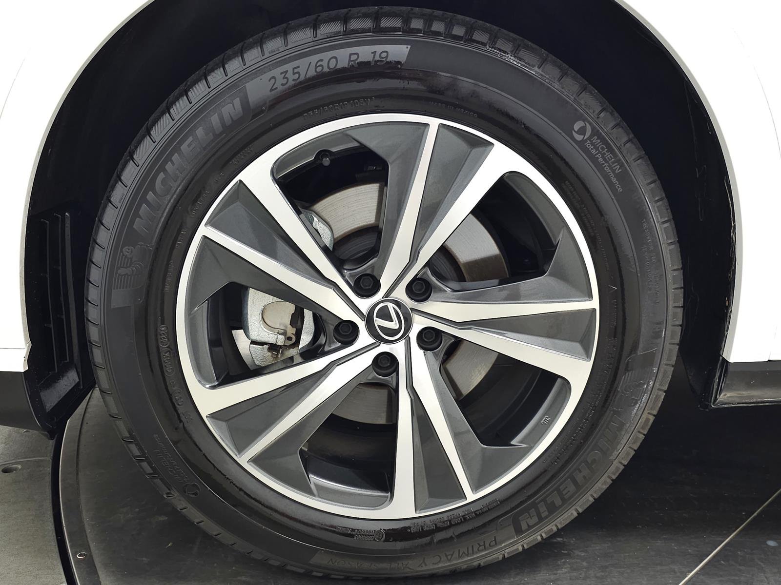 Certified Used 2024 Eminent White Pearl Lexus PREMIUM image 13
