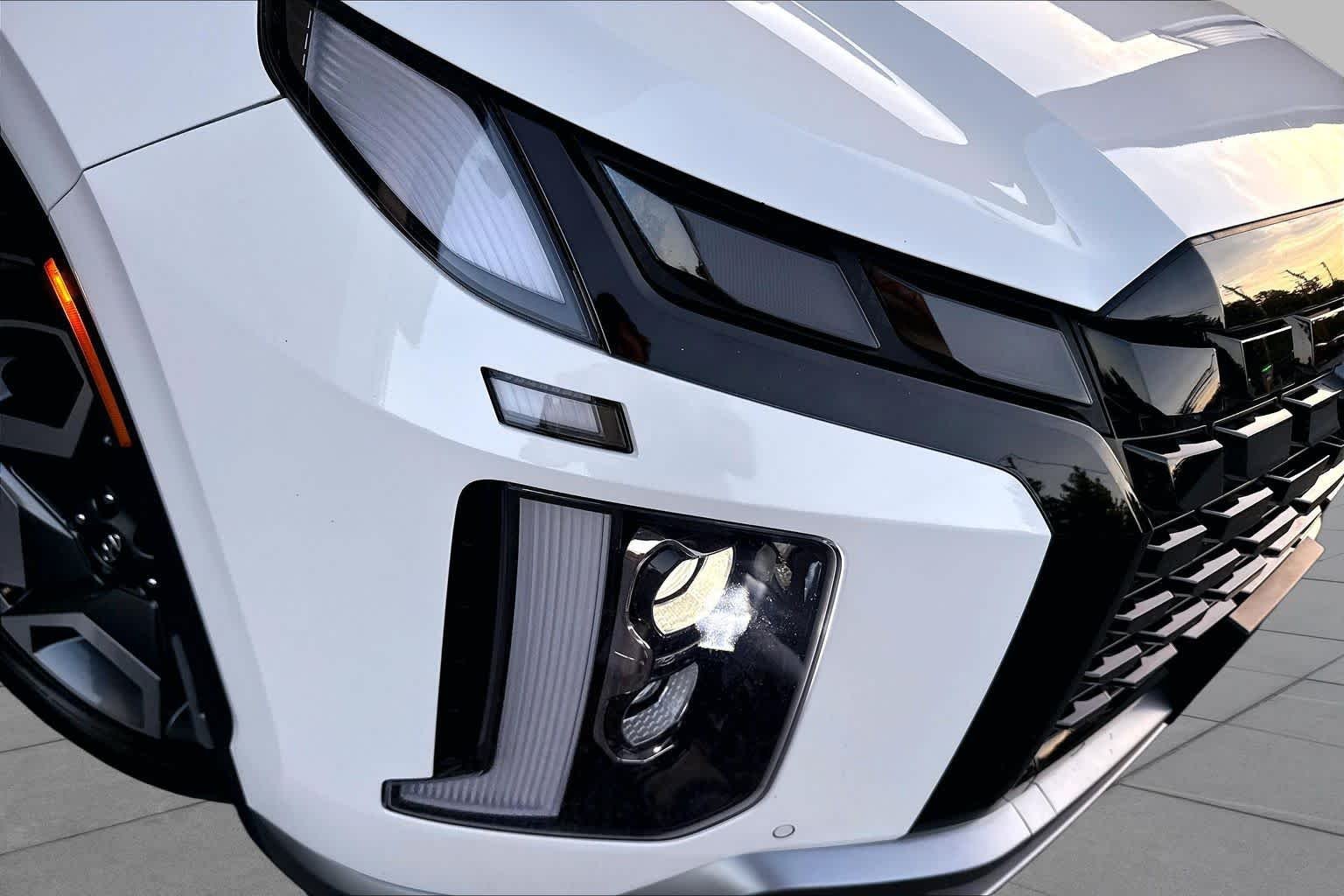Used 2024 Hyper White Hyundai Limited image 28