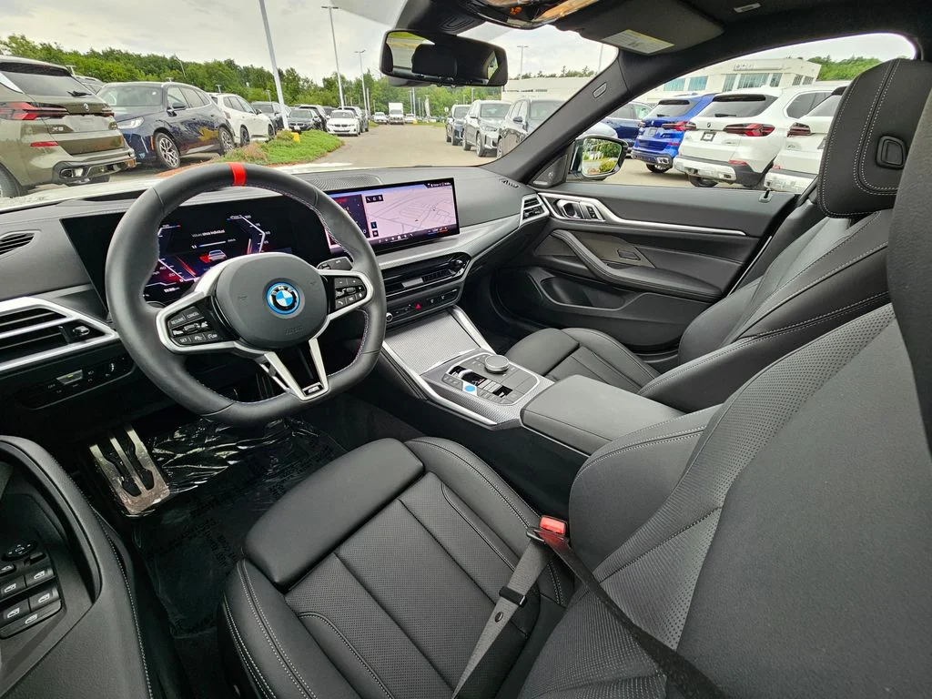 Used 2025 Mineral White Metallic BMW M50 image 25