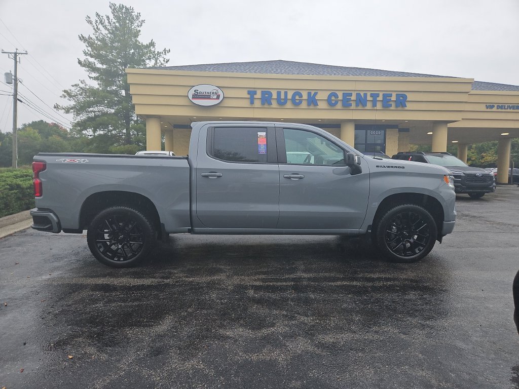 Used 2024 Gray Chevrolet RST image 7