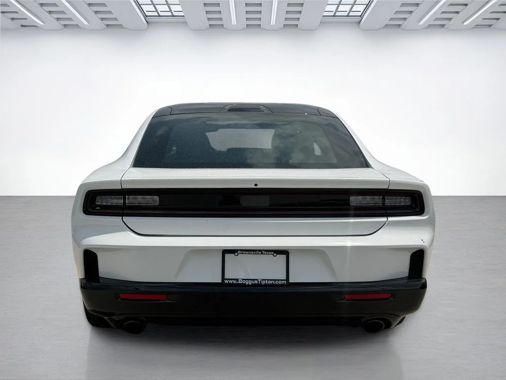 New 2026 White Knuckle Exterior Paint Dodge R/T image 4