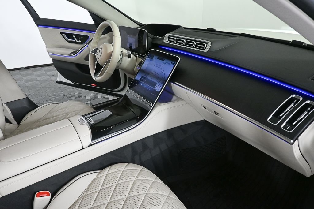 Certified Used 2023 White Mercedes-Benz S 580 image 22
