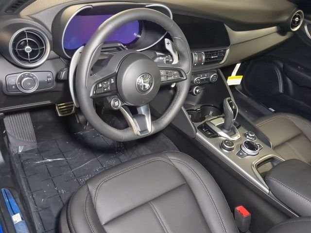 2025 Alfa Romeo Giulia Base - Photo 14