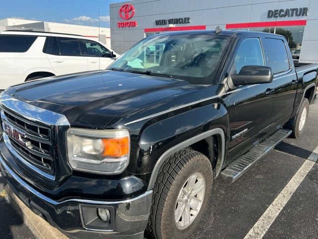 Used 2014 Black GMC SLE image 1