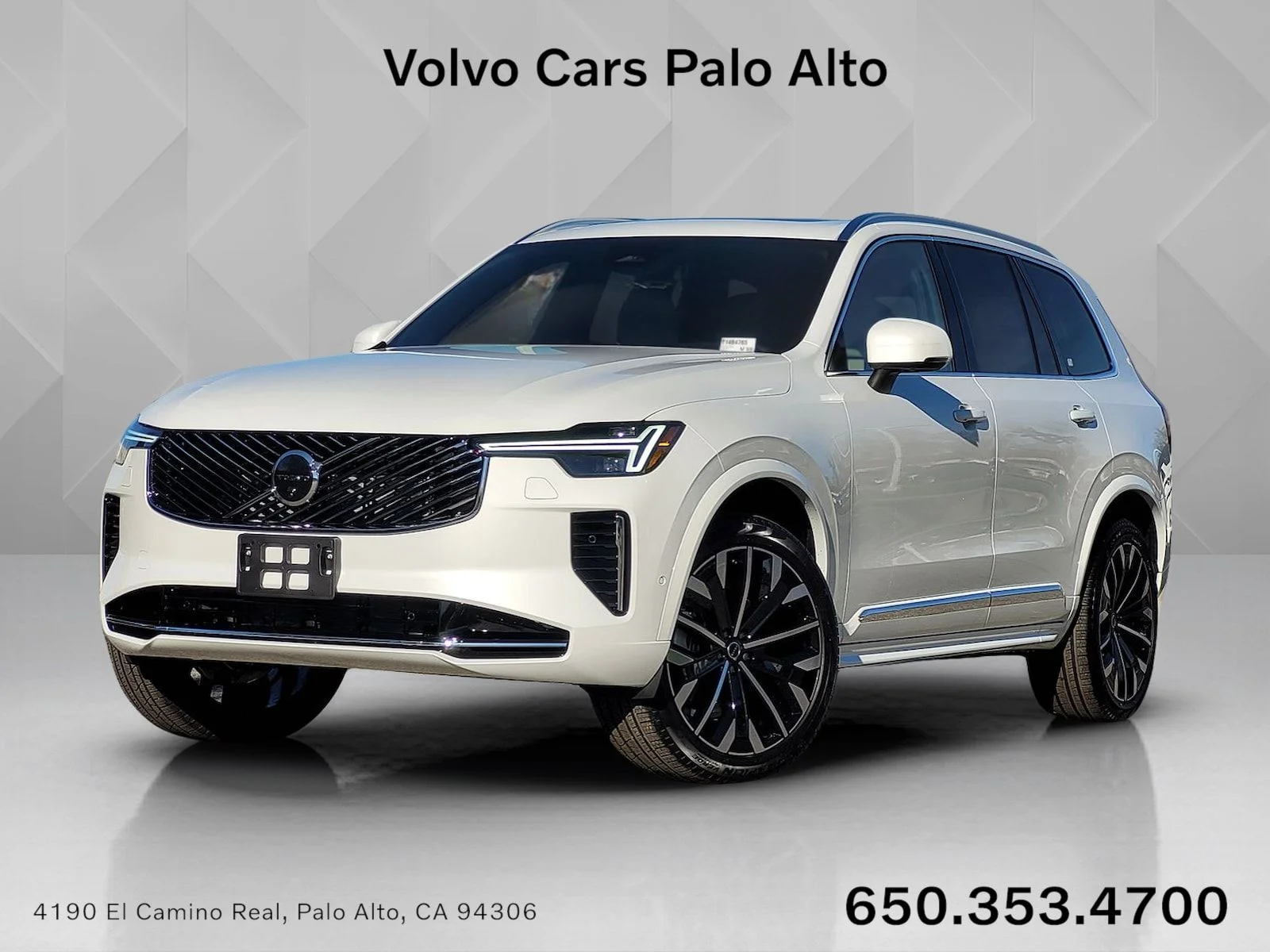 2026 Volvo XC90 B5 Plus Bright 4WD's photo