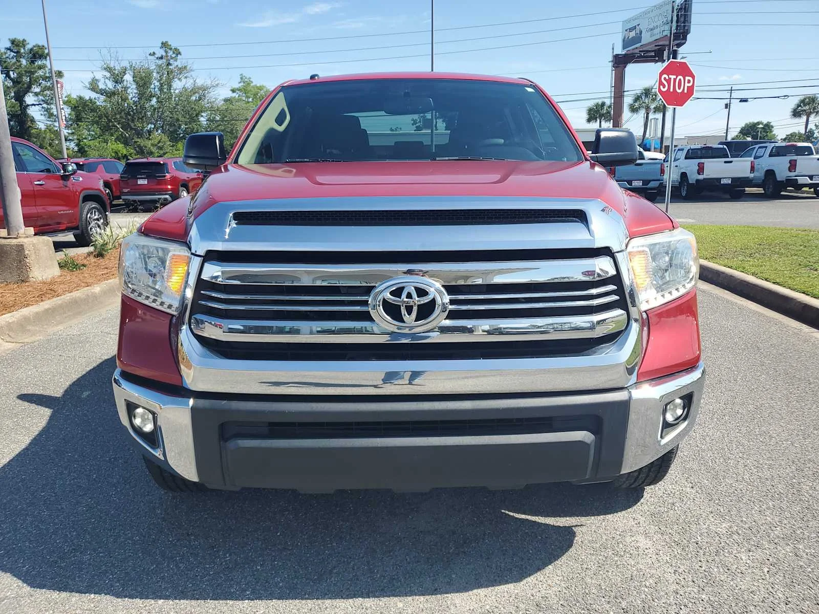 Used 2016  Toyota SR5 image 9