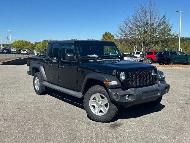 Used 2020 Black Jeep Sport image 2