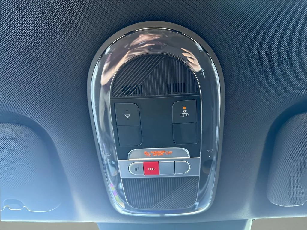 Used 2024 Black Hyundai SE image 20