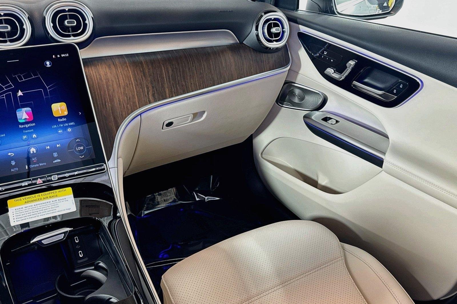 New 2026 Verde Silver Metallic Mercedes-Benz GLC 300 image 21