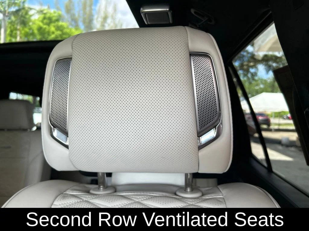Used 2025 White Cadillac Sport Platinum image 25