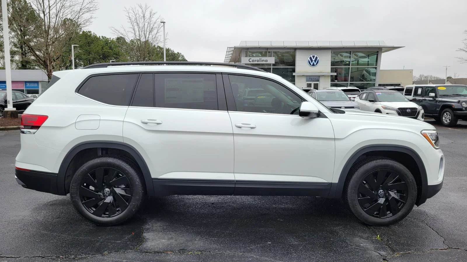 New 2026 Opal White Pearl Volkswagen 2.0T SE w/Technology image 3