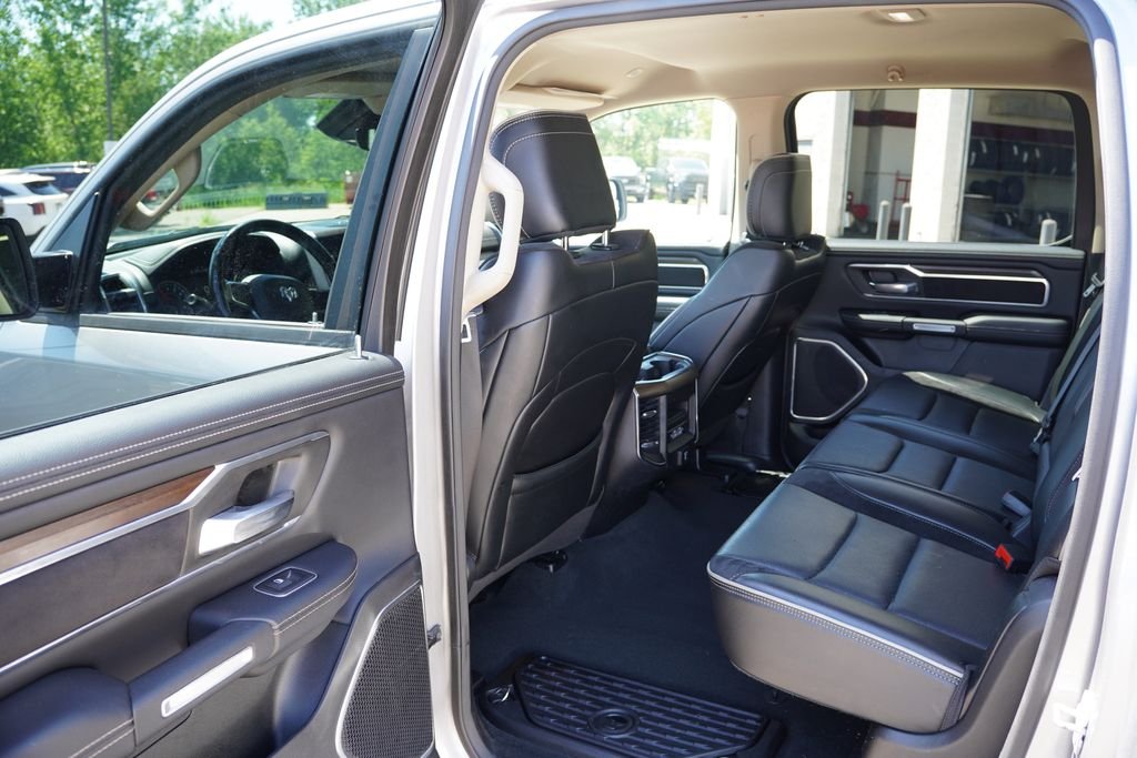 Used 2021 Billet Silver Metallic Clearcoat Ram Laramie image 17