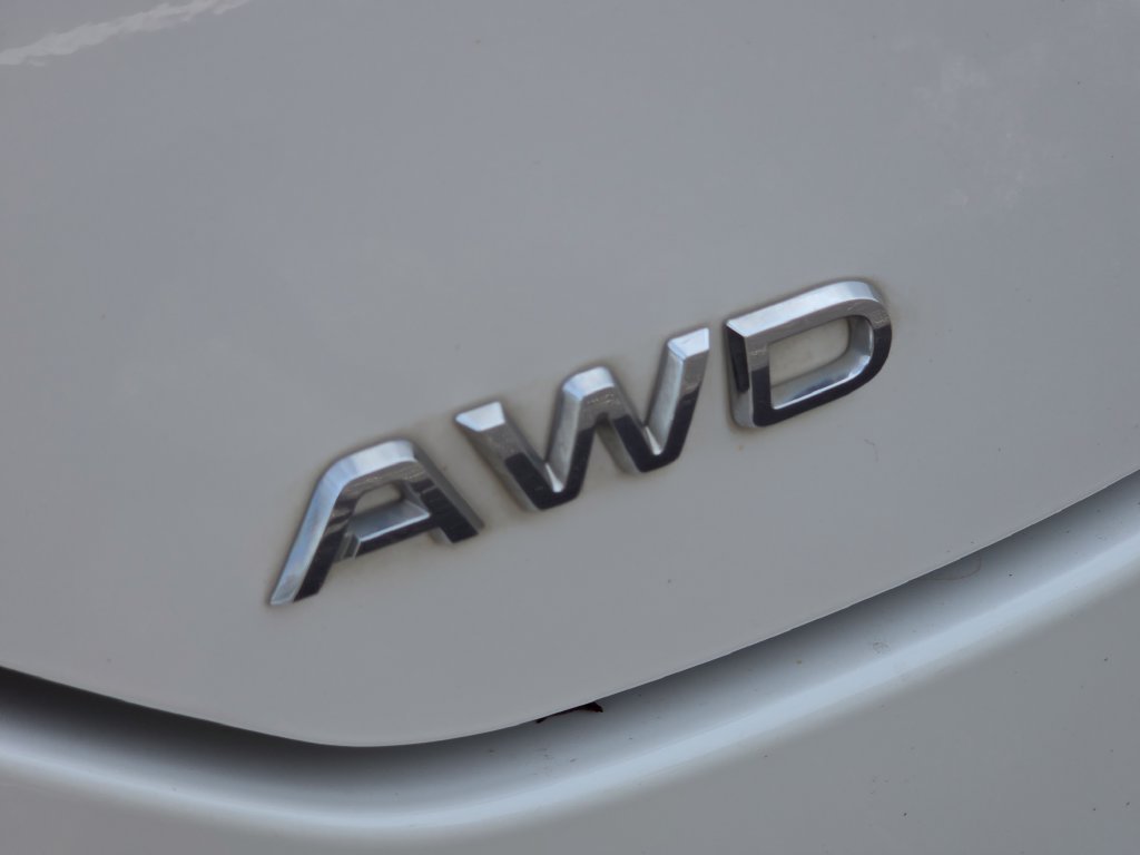 2024 Honda Pilot LX - Photo 16