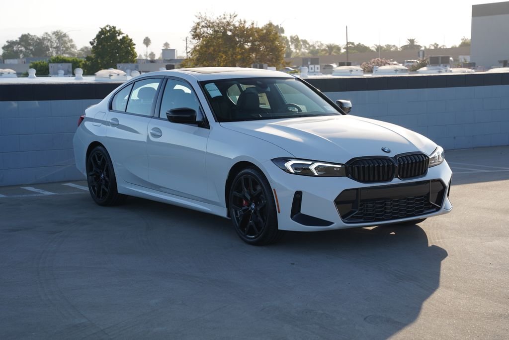 New 2026 Alpine White BMW 330i image 3