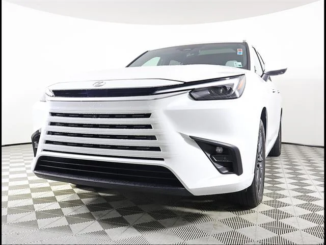 Certified Used 2025 WIND CHILL PEARL Lexus Premium image 2