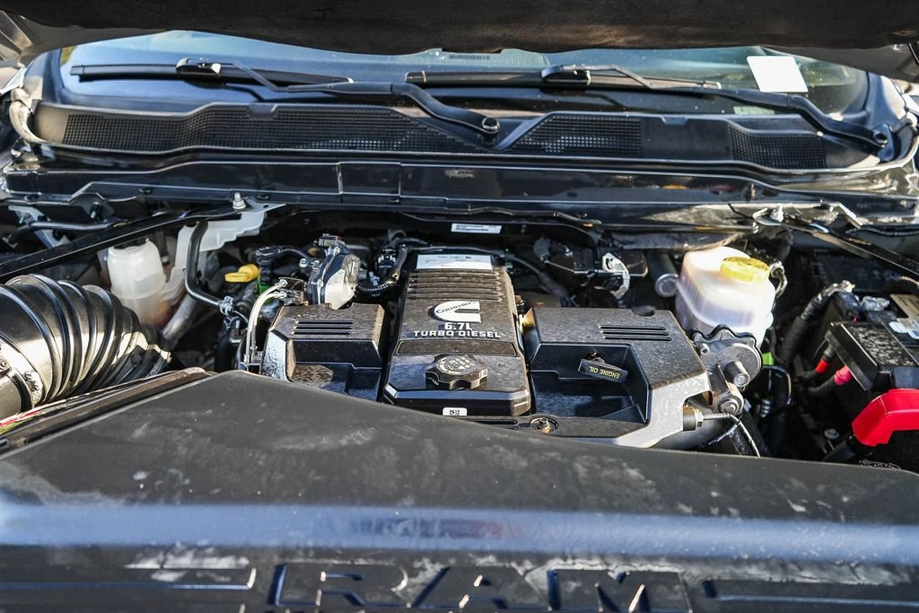 Used 2022 Silver Ram Big Horn image 26