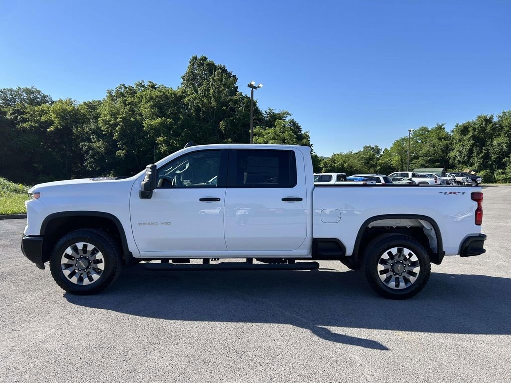 New 2026 Summit White Chevrolet Custom image 7