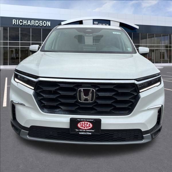 Used 2023 White Honda AWD EX-L 7 Passenger image 4