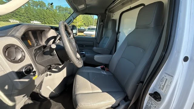 Used 2024 White Ford Base image 21
