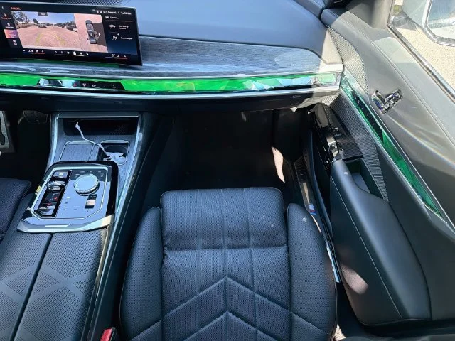 2024 BMW 7 Series 760i - Photo 18
