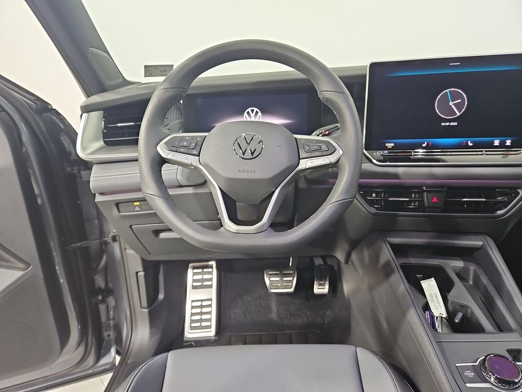 2026 Volkswagen Tiguan SE R-LINE BLACK - Photo 13