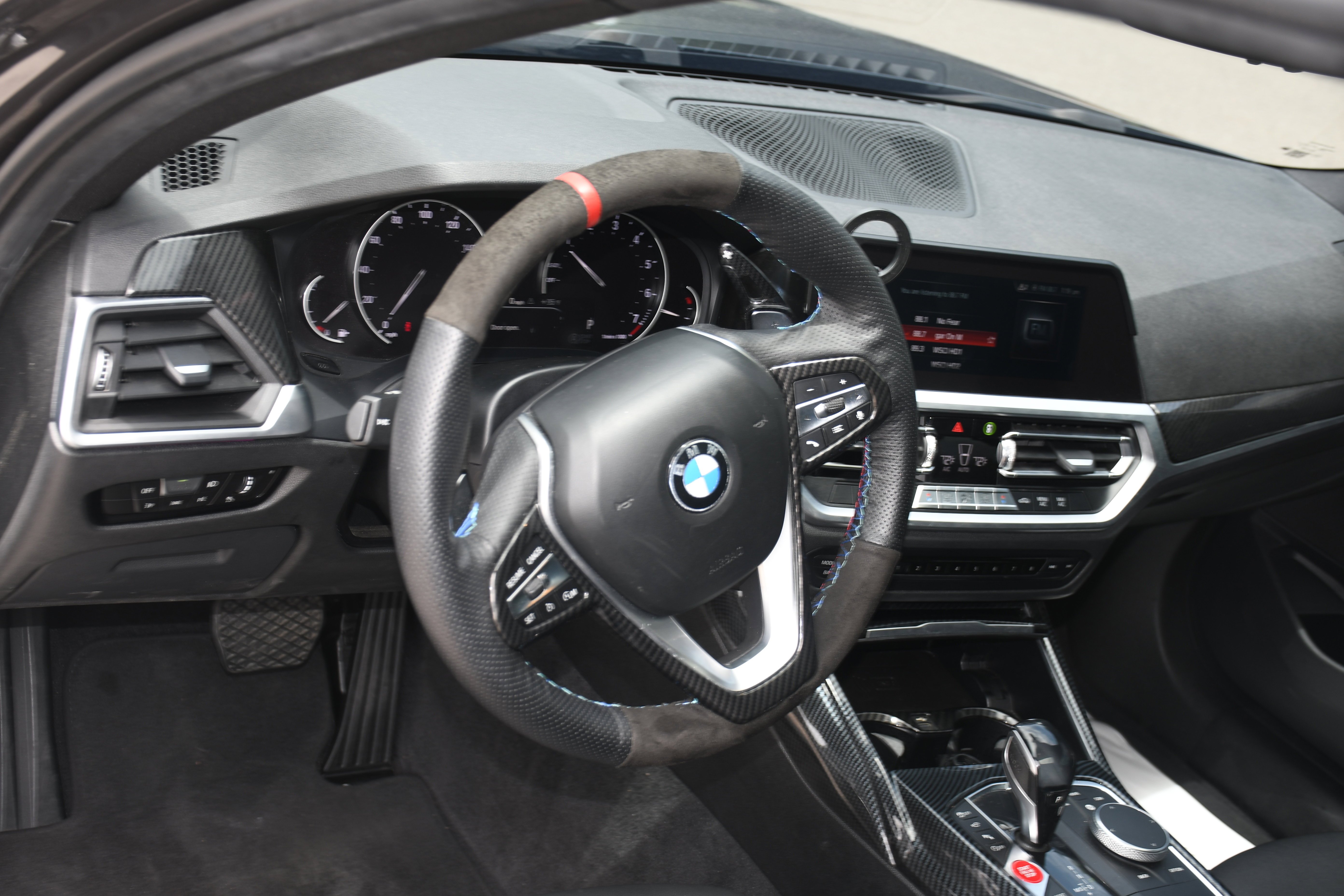 Used 2019 Gray BMW 330i image 9