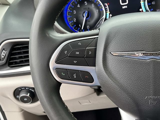 Used 2024 White Chrysler Touring L image 30