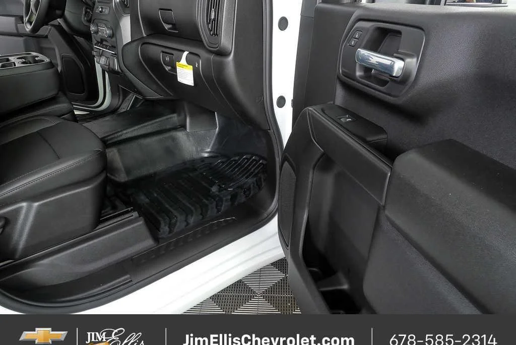 New 2026 Summit White Chevrolet Work Truck image 23