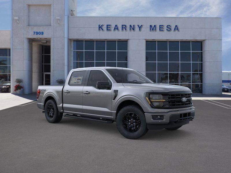 New 2026 Carbonized Gray Metallic Ford XLT image 7