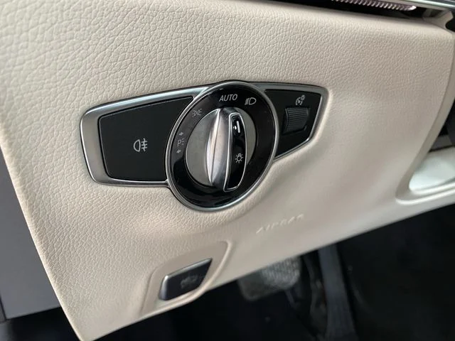 Used 2018 Polar White Mercedes-Benz E 300 image 21