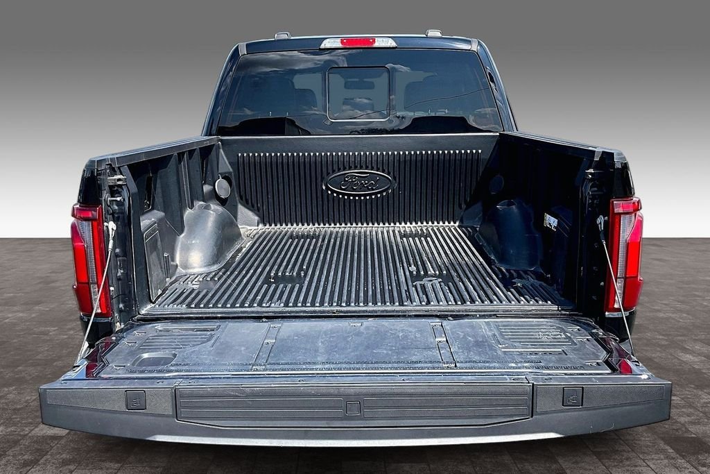 Used 2024 Black Metallic Ford Lariat image 29