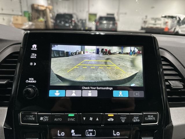 Used 2024 Crystal Black Pearl Honda Touring image 28