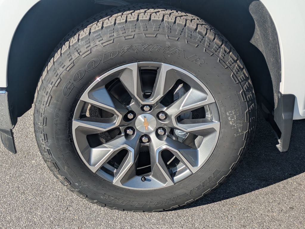 2025 Chevrolet Silverado 1500 LT - Photo 11