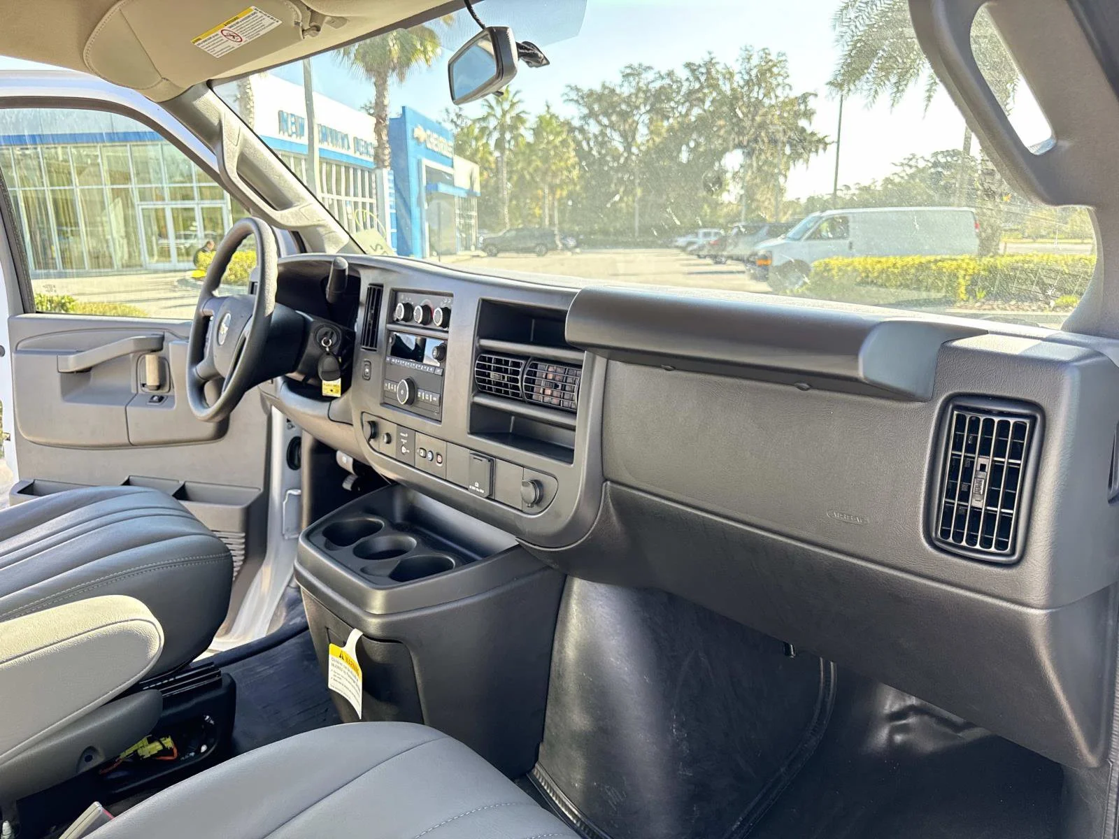 2025 Chevrolet Express Cargo Work Van - Photo 12