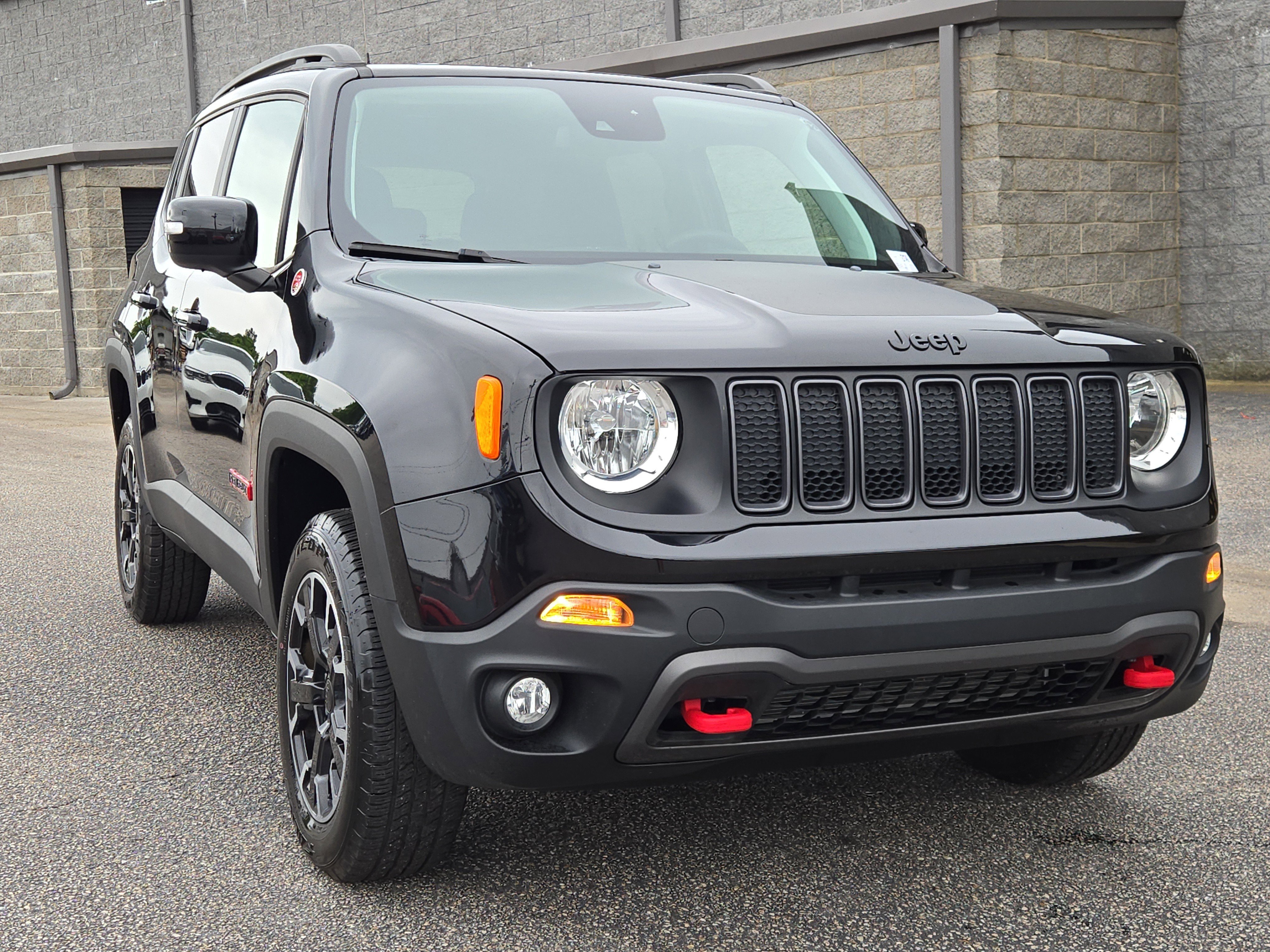 Used 2023 Black Clearcoat Jeep Trailhawk image 4