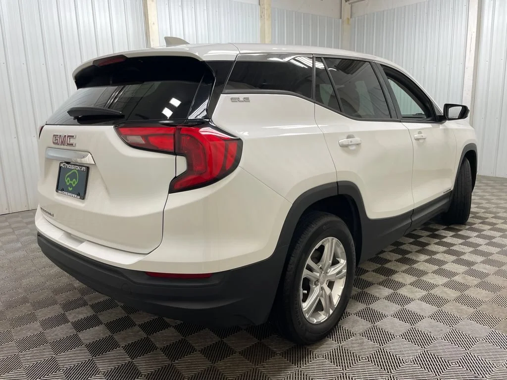 Certified Used 2019 SUMMIT WHITE GMC SLE image 15