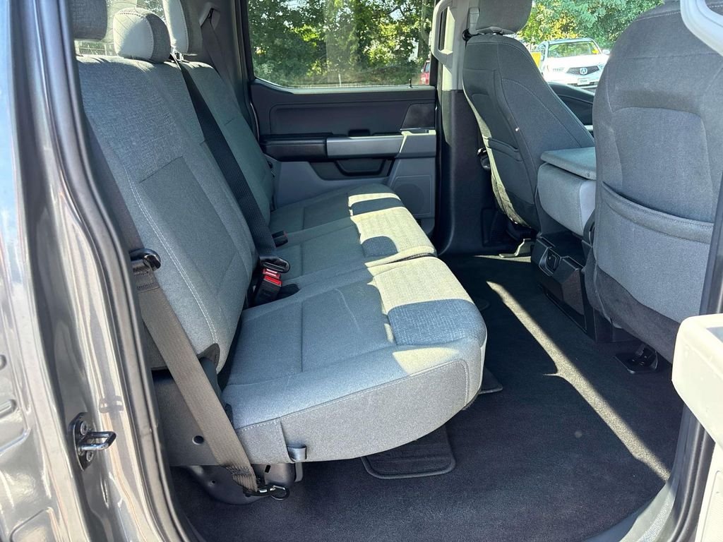 Used 2025 Gray Ford XLT image 15