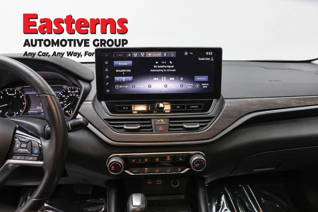 Used 2023 Black Nissan 2.5 SV image 12