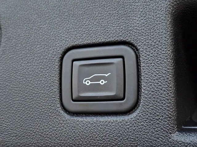 Used 2023 Brown Chevrolet LT image 31