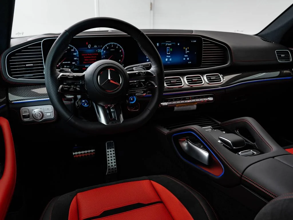 New 2026 Manufaktur Moonlight White Metallic Mercedes-Benz GLE 53 AMG® image 4