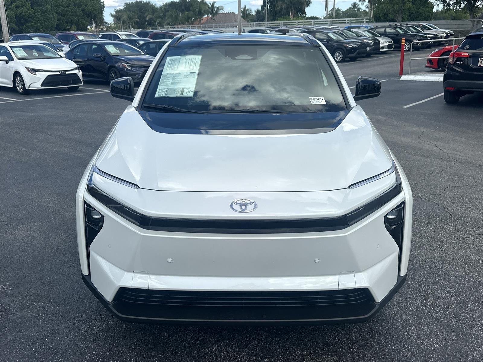 Used 2026 Wind Chill Pearl TOYOTA  image 3