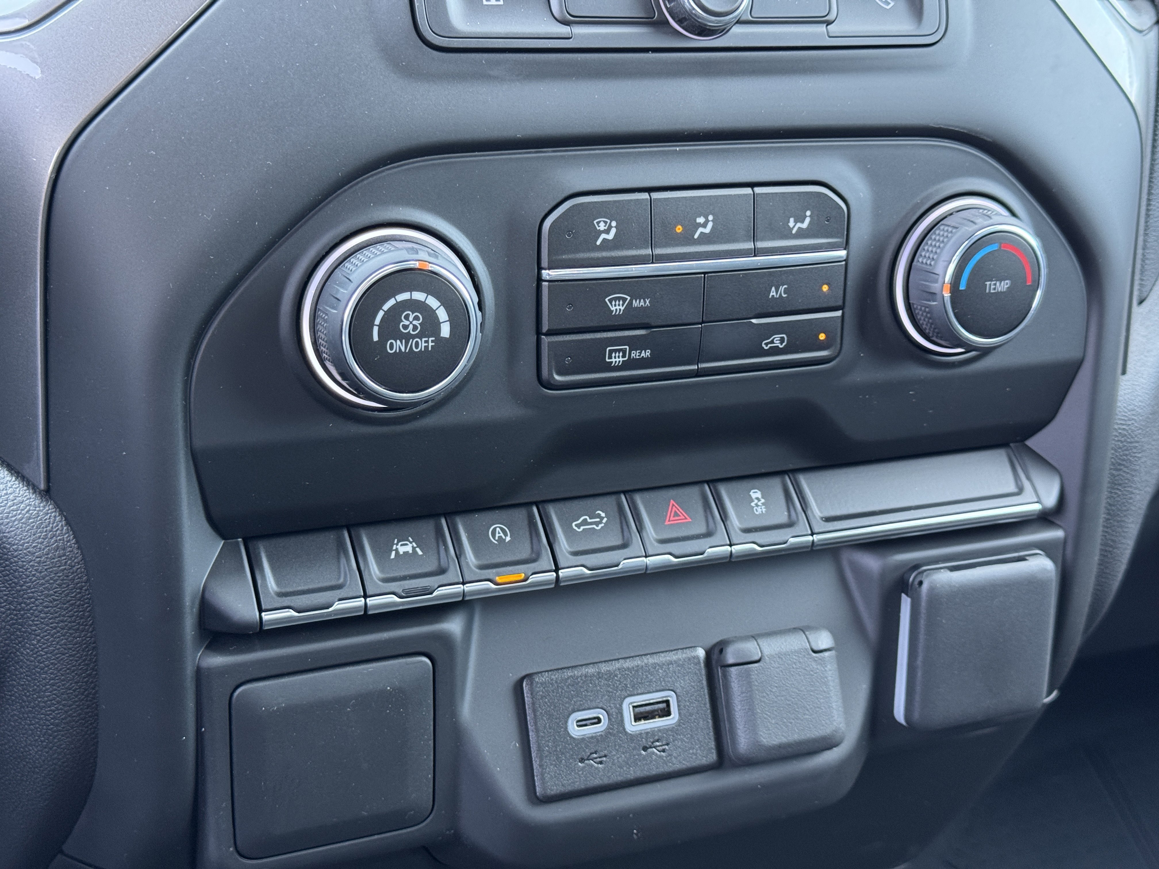 2025 Chevrolet Silverado 1500 Custom - Photo 22