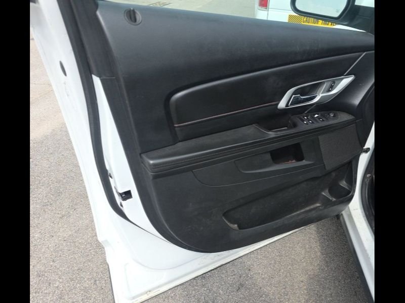 Used 2017 Summit White GMC SLE image 16
