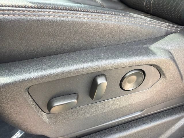2026 Chevrolet Suburban High Country - Photo 14