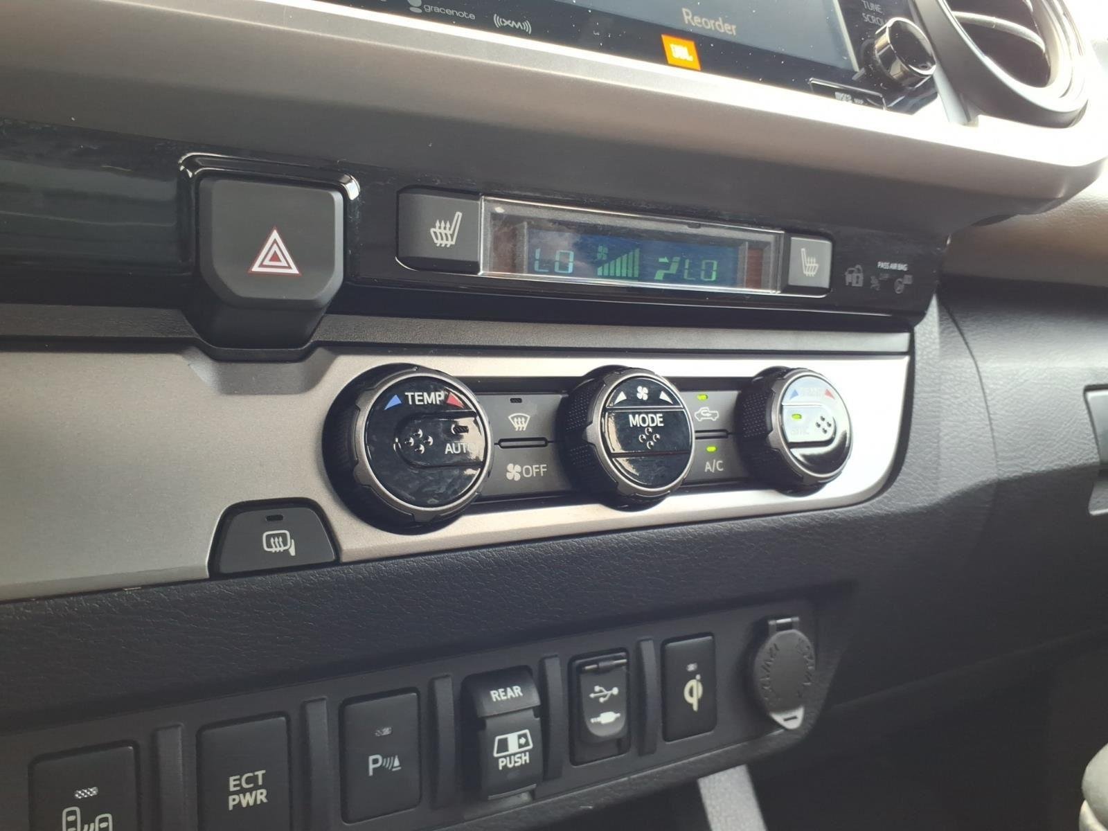 Used 2018 Midnight Black Metallic Toyota Limited image 25