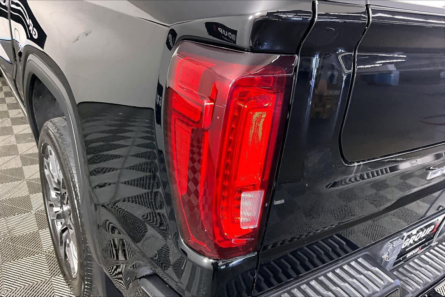 Used 2023 Onyx Black GMC Denali Ultimate image 28