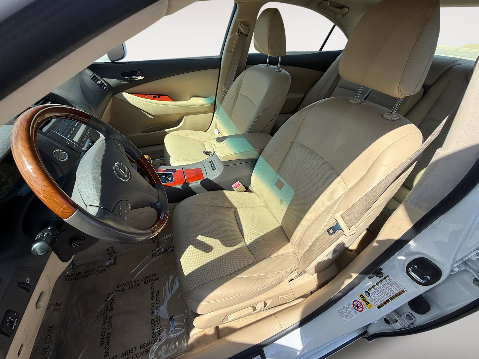 Used 2007 White Lexus 350 image 10