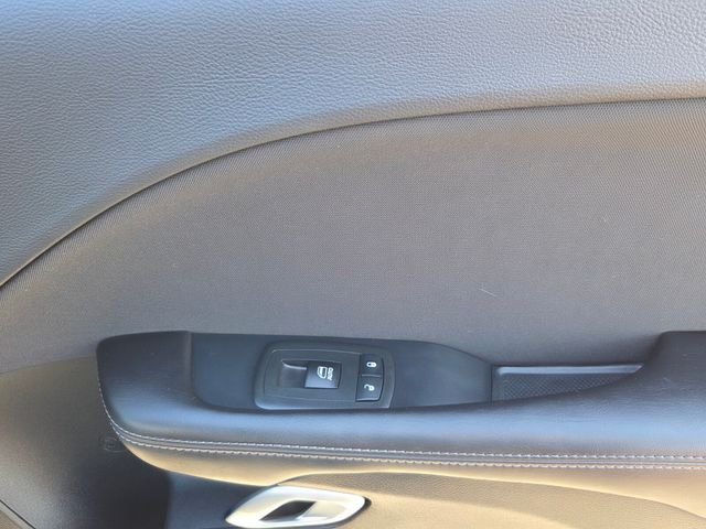 Used 2018 Gray Dodge SXT image 15