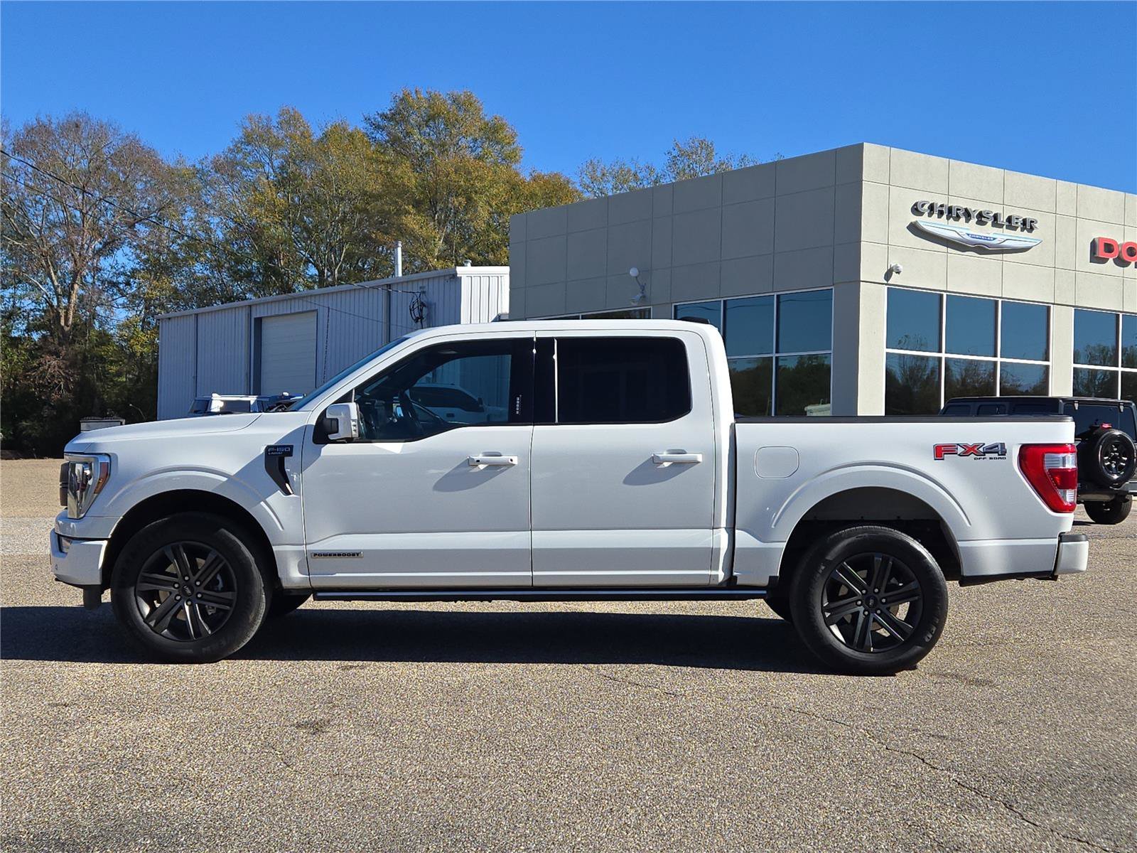 2022 Ford F-150 Lariat - Photo 11
