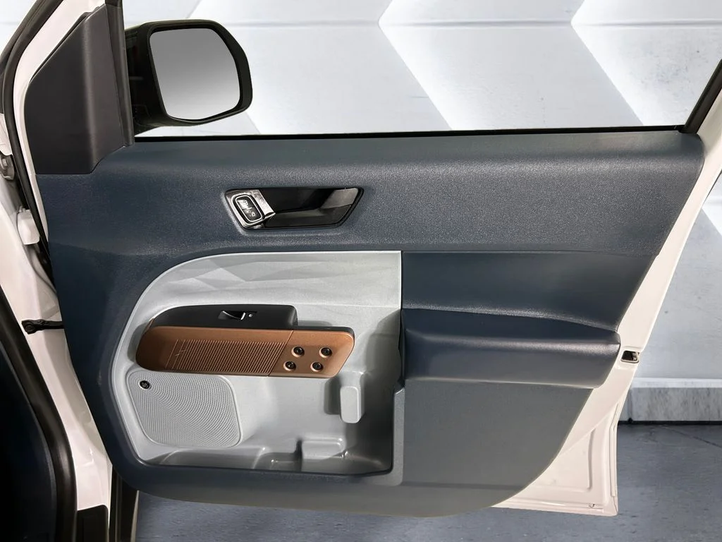 Used 2024 White Ford Lariat image 15